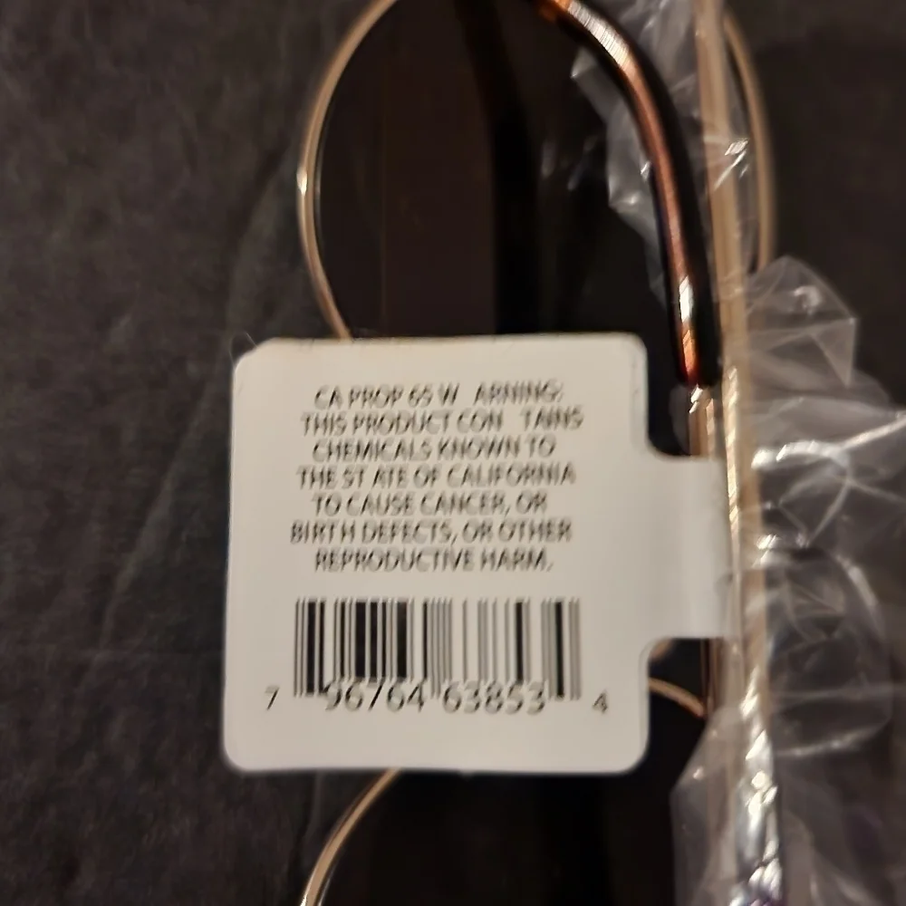 Joe’s Round Gold Frame Sunglasses NWT